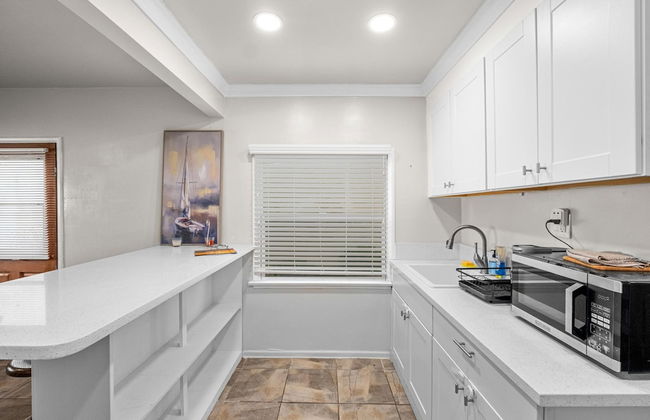 Beachside Apt With Laundry Steps to the Shore - Foto 8