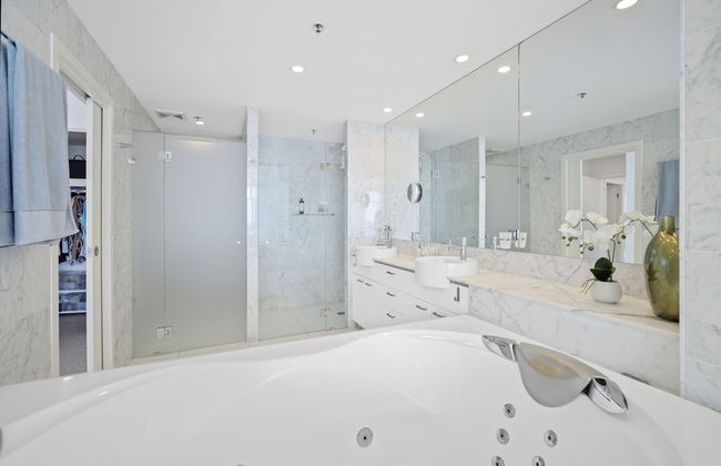 Reflection Tower Two - Photo 64