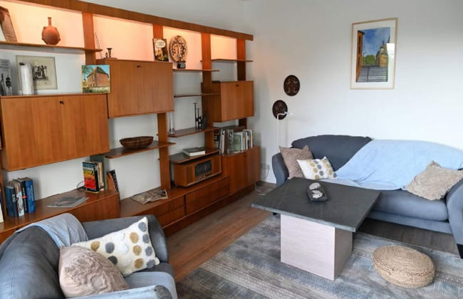 Vintage Style Apartment With Balcony/terrace - Photo 1