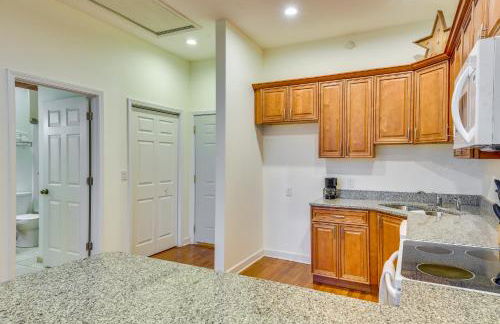 3 Mi to Warren Dunes Sawyer Getaway with Fireplace! - Foto 12