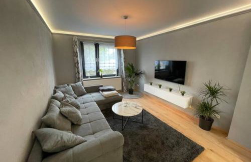 Schönes Reihenhaus mit Garten - Foto 1