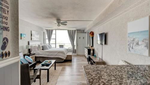 Paradise with Balcony Near the Action - Foto 3