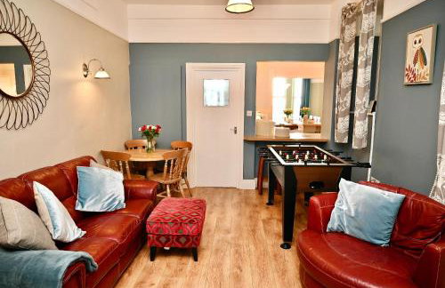 Bay View, Sleeps 18, 7 Bedrooms, 7 Bathrooms, Seafront, Criccieth - Foto 25