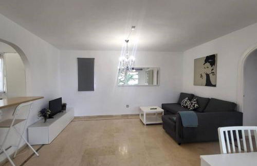 CYV Simple living near beach w pool in Fuengirola - Photo 35