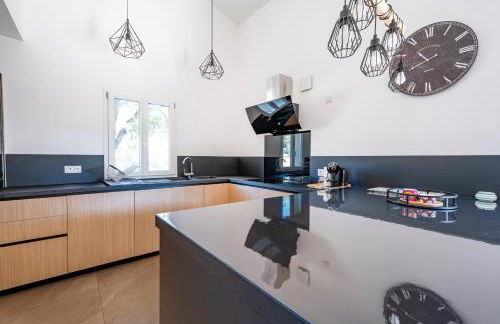 Plan de la Tour M2 - Villa 6 pers climatisée, 3 ch, piscine privée chauffée, calme & verdure - Foto 12