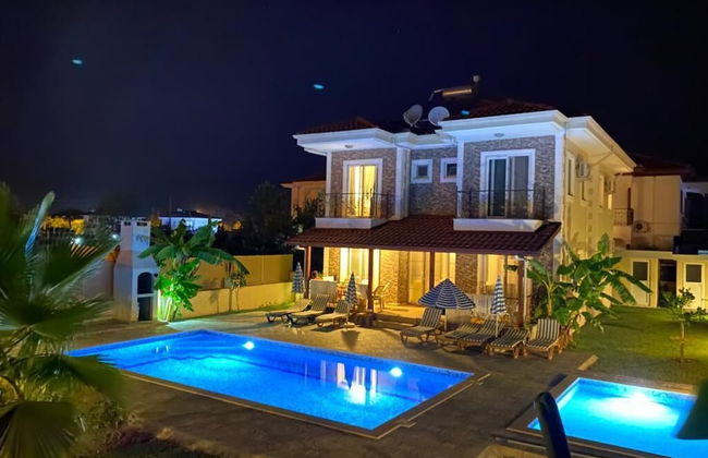 Remarkable 4-bed Villa Tasgin 2 Pools - Foto 1