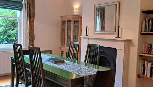 Stunning 3BD Victorian House in Bramhall Village - Foto 4