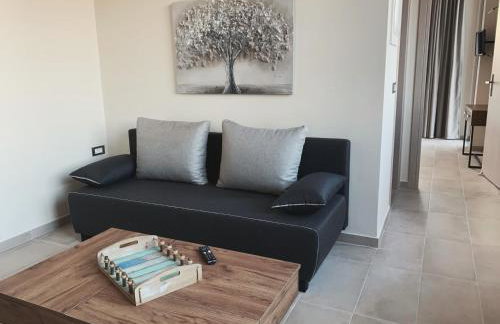 King Crimson Luxury Apartments - Photo 5