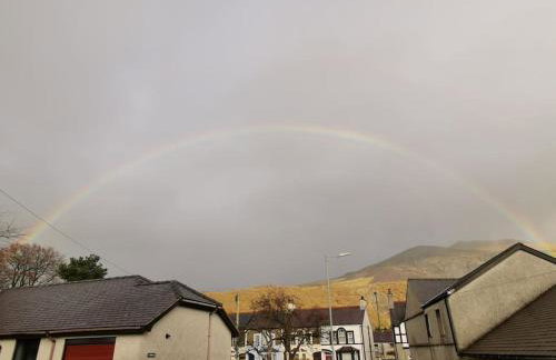 Perfect for Snowdon. Groups, families+dogs welcome - Photo 19