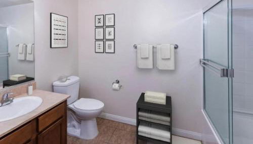 LALAs House- 1br with Free Parking, Pool and Sauna - Foto 4