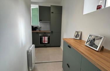 Portes de Paris RER C à 2 min WiFi & Parking Inclus - Foto 9