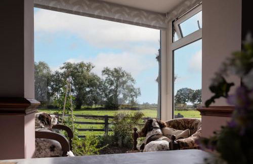 Marsh Farm - Photo 3