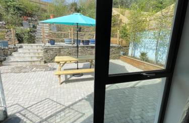Gulland 4 Bed Sleeps 8 with Hot tub - Foto 19