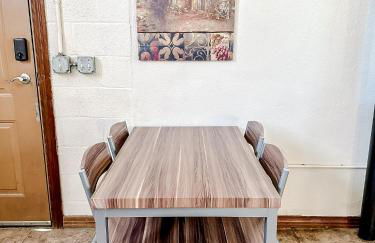 Sleepover 2BD 1BA Condos Downtown Springfield - Foto 54