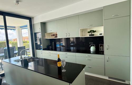 Luxury villa with large swimming pool and outdoor area - Foto 41