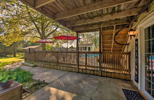 Amish Country Apartment with Cozy Fireplace! - Foto 22