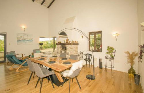 Peaceful Villa with Pool & Sauna, La Casa di Kyra - Foto 16