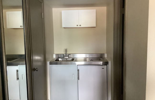 Silver Spur Vintage Inn & Suites - Photo 24