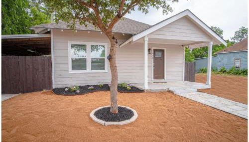 Captivating 4BR 2BA Home Near Awesome Downtown - Foto 2