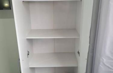 Kitnet304 centro,c linda vista janela, tv smart - Foto 19