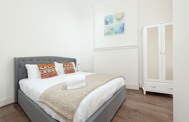 Stunning Sydney Home 1 - Photo 7