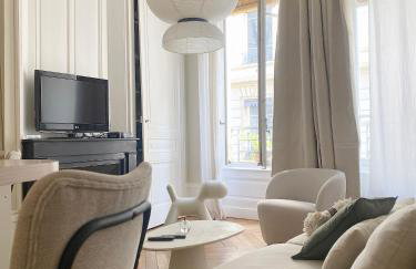 Appartement hausmannien au coeur du 7e - Photo 2