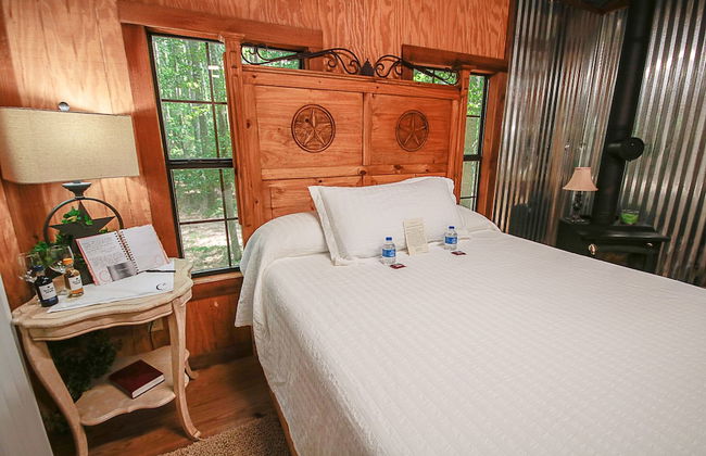 Cora's Cabins - Photo 26