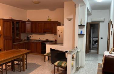 Nel borgo di Capri Leone - Foto 61