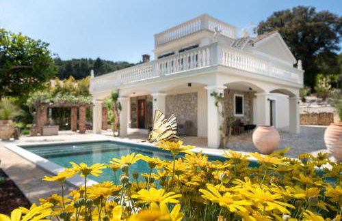 Aurora Lukorana - Photo 29