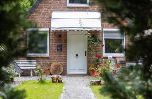 Haus am See - Photo 1