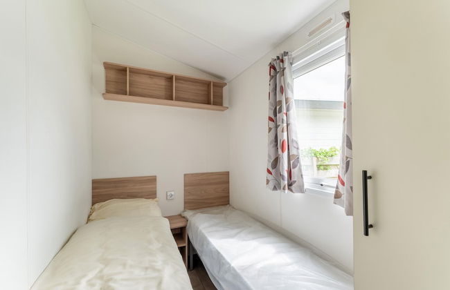 Relaxing Holiday Chalet by the Water in Grou - Foto 4