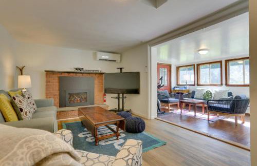 Woodstock Getaway with Hot Tub about 2 Mi to Dtwn! - Foto 30