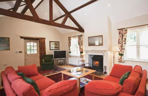 Ware House Cottage - Photo 2