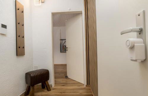 Elbling Appartement for 4 People - Billiards - 2 Bedrooms - 2 Bathrooms - Balcony with Mosel View - Parking - Wine Barrel Bar - Fully Equipped Kitchen - Netflix - WaipuTV - 3 km from Cochem - Foto 23