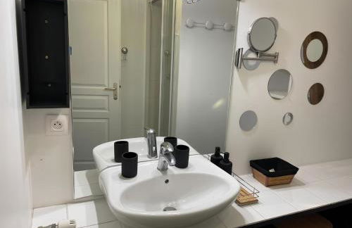 La Chênaie - Suites individuelles dans un domaine d'art contemporain et nature - Photo 10