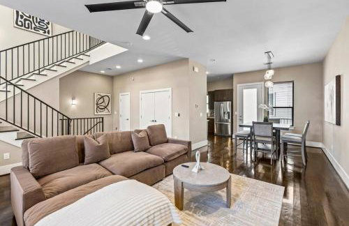 Gorgeous Property Near Convention Center - Foto 31