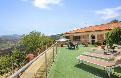 Pet Friendly Home In Laureana Cilento - Foto 1