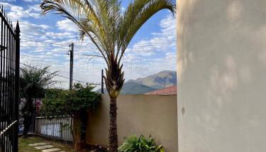 Casa arejada e iluminada, cozinha completa - Foto 2