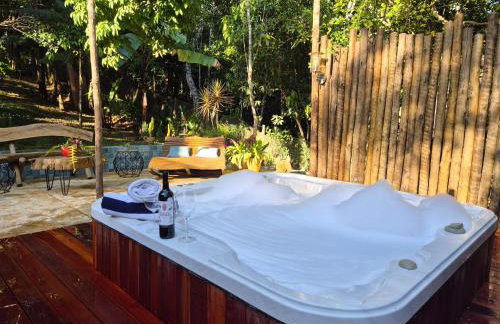 Casa da Árvore - Refúgio de Luxo com Jacuzzi e Vista para a Serra - Foto 1