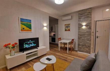 Apartments Square - Photo 3