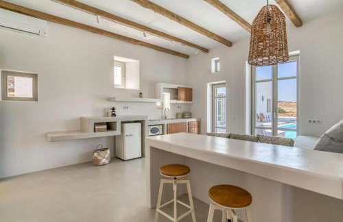 Lil Paros Luxury suites - Photo 6