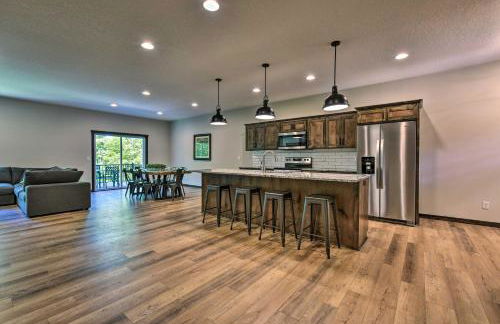 Modern Nisswa Escape with Deck Walk to Gull Lake! - Foto 8