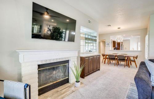 Patio and Pool Access Stunning Palm Desert Townhome - Foto 6