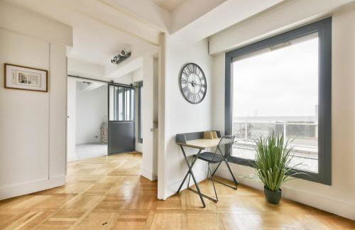 Splendide terrasse avec vue Tour Eiffel - Foto 22