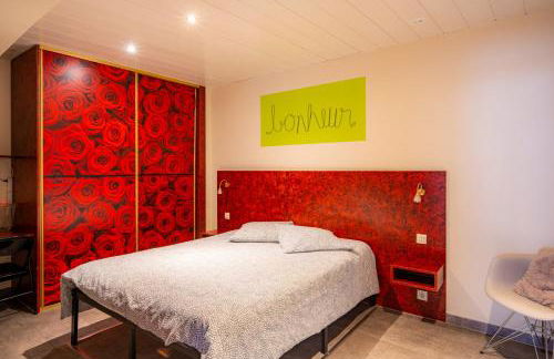 Cozy and Stylish with A-C in City Center! - Foto 3