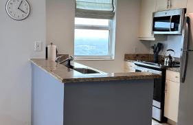 Breathtaking Direct Bay Views 2 bedroom condo with parking - Foto 7