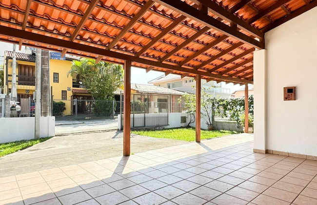 Casa Aconchegante a 100 metros da praia - Photo 36