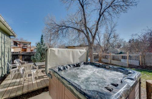Loveland Home with Private Hot Tub and Wood Fireplace! - Foto 2