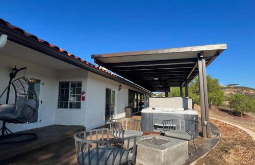 Winery Getaway with Spa and Amazing Hilltop View - Foto 34