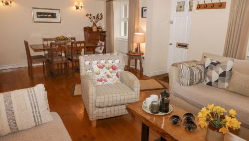 1 Cheriton Row - Photo 4